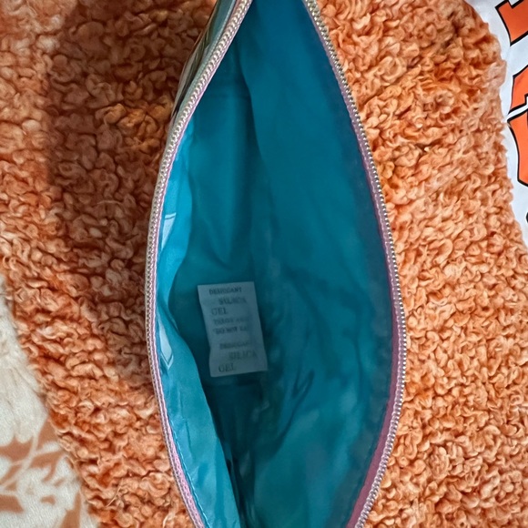 Estee Lauder Makeup Travel Bag - Picture 4 of 4